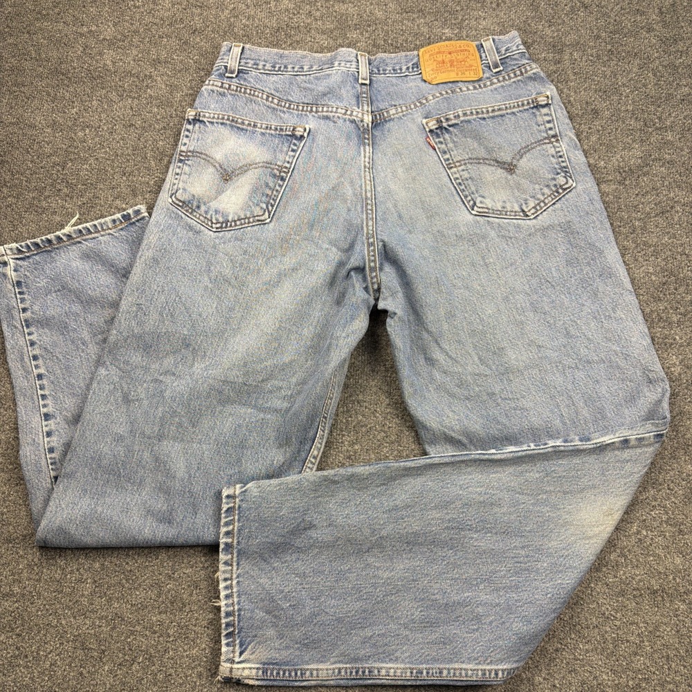 Vintage Levi's 550 Relaxed Fit Jeans Mens 36x32 Light Wash Denim Straight Leg